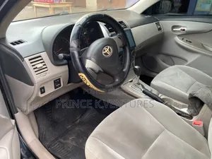 Toyota Corolla 2012 Black