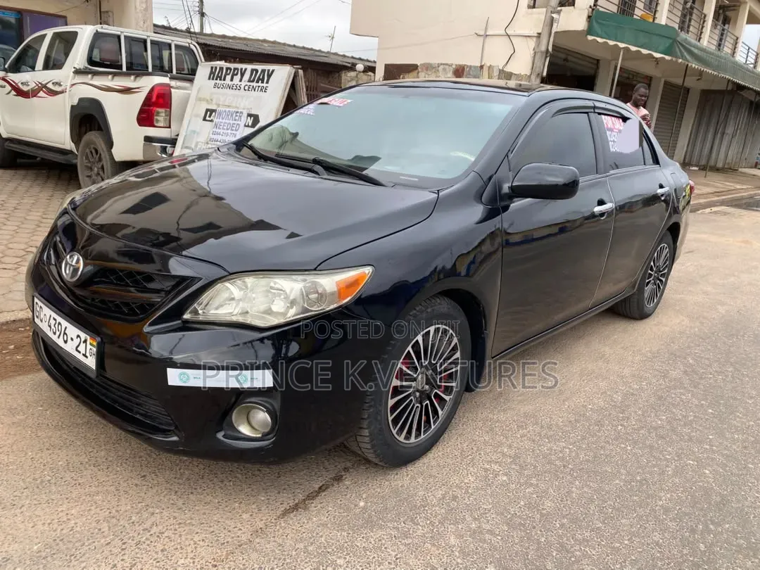 Toyota Corolla 2012 Black