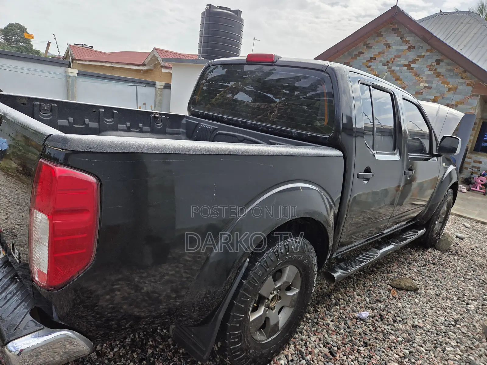 Nissan Navara 2011 Black