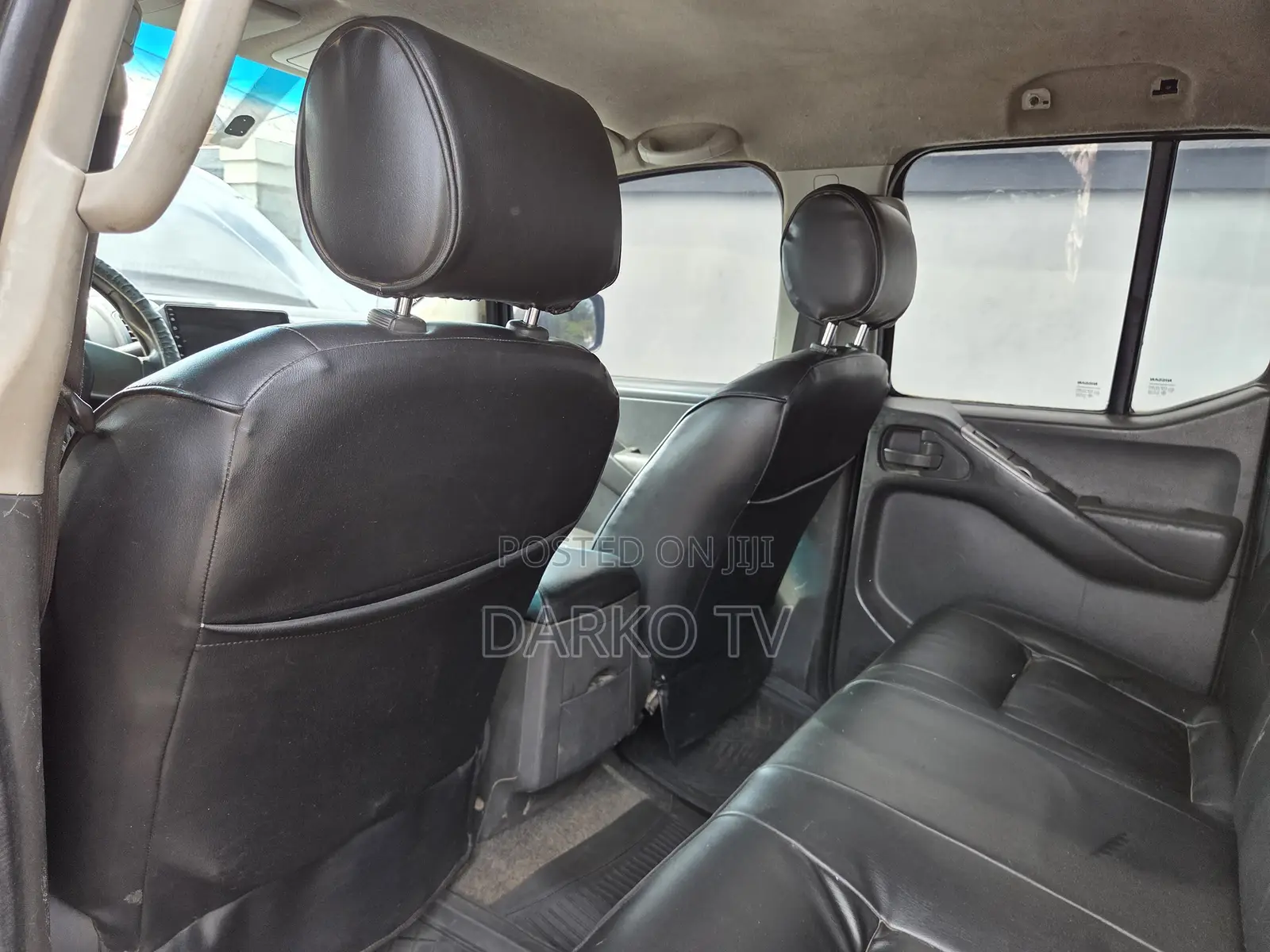 Nissan Navara 2011 Black