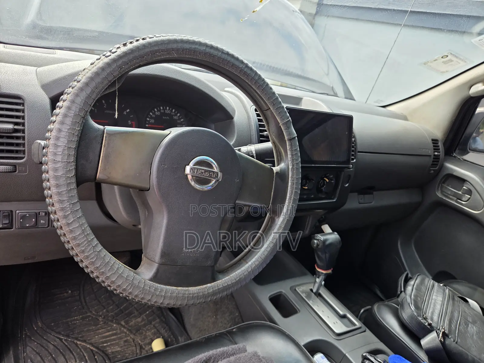 Nissan Navara 2011 Black