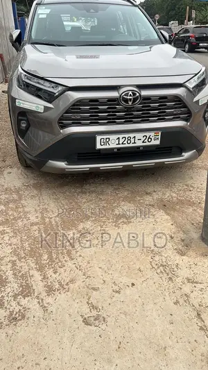 Neat Toyota RAV 4 for Rent