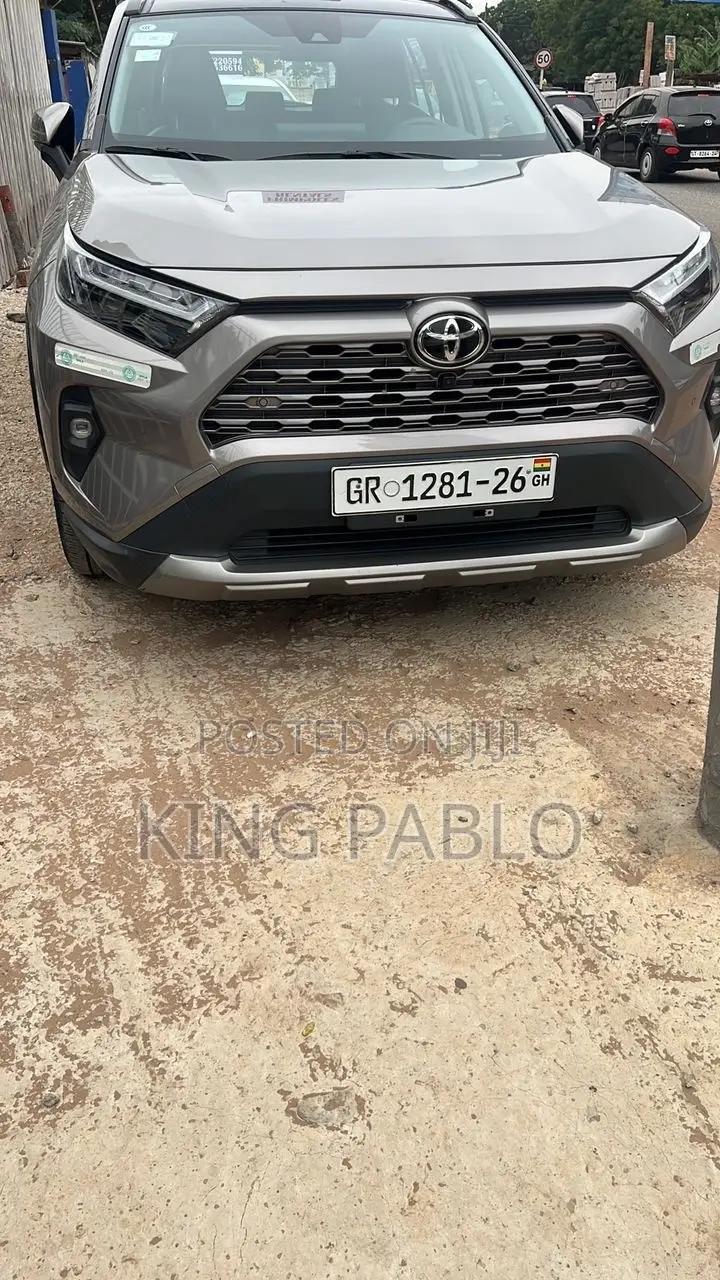 Neat Toyota RAV 4 for Rent