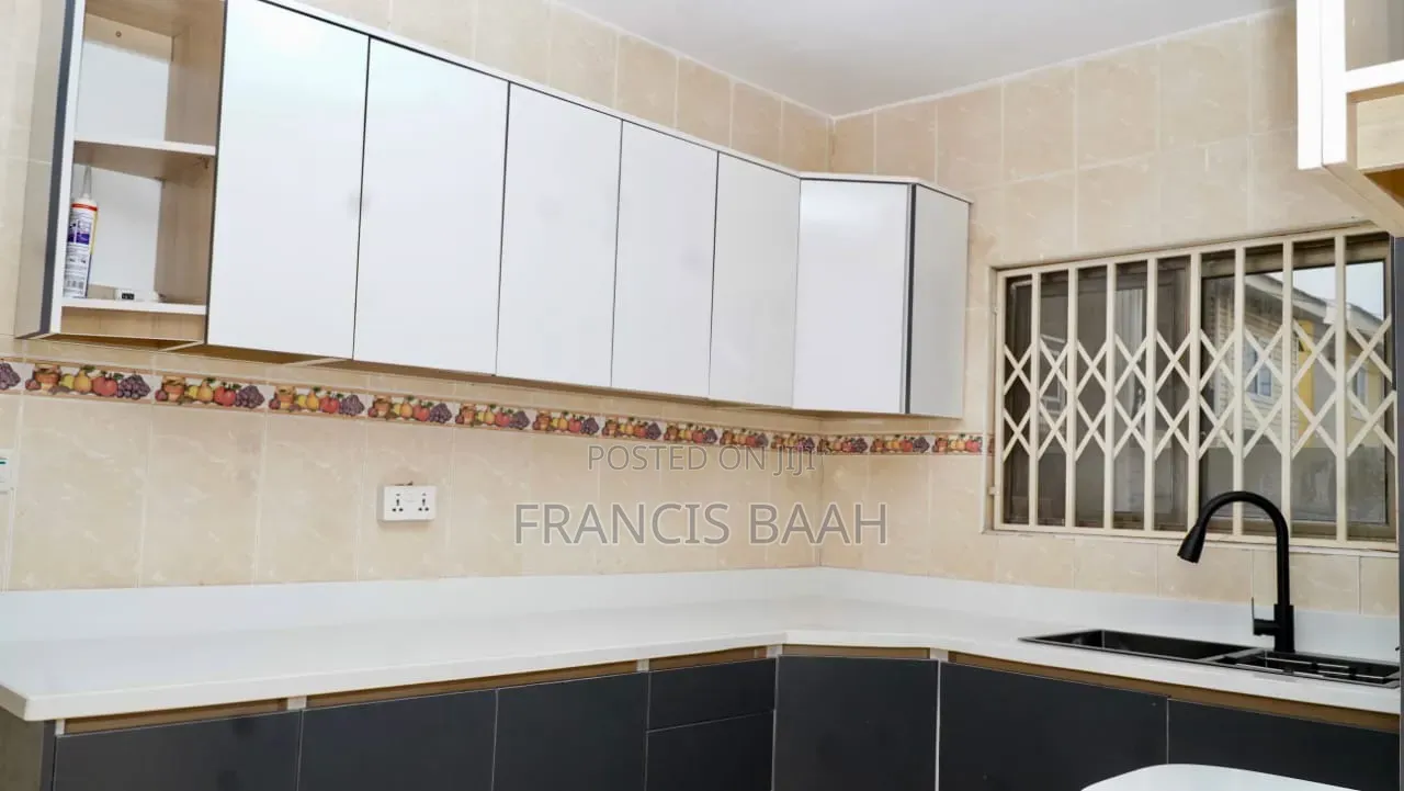 3bdrm House in Shining Star Real, Accra Metropolitan for sale