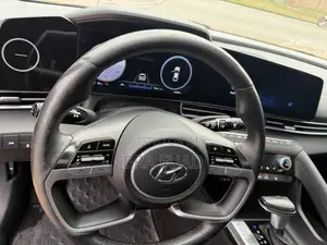 Hyundai Elantra 2023 Gray