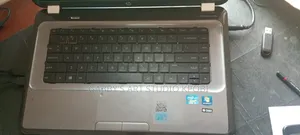 Laptop HP 14-dq1025cl 4GB Intel Core i7 SSHD+SSD 32GB