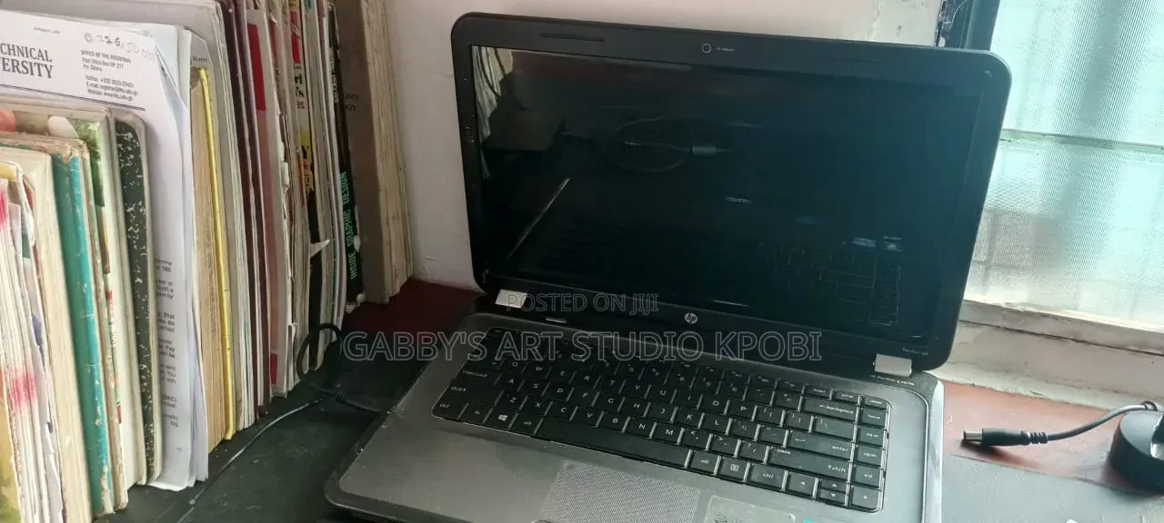 Laptop HP 14-dq1025cl 4GB Intel Core i7 SSHD+SSD 32GB