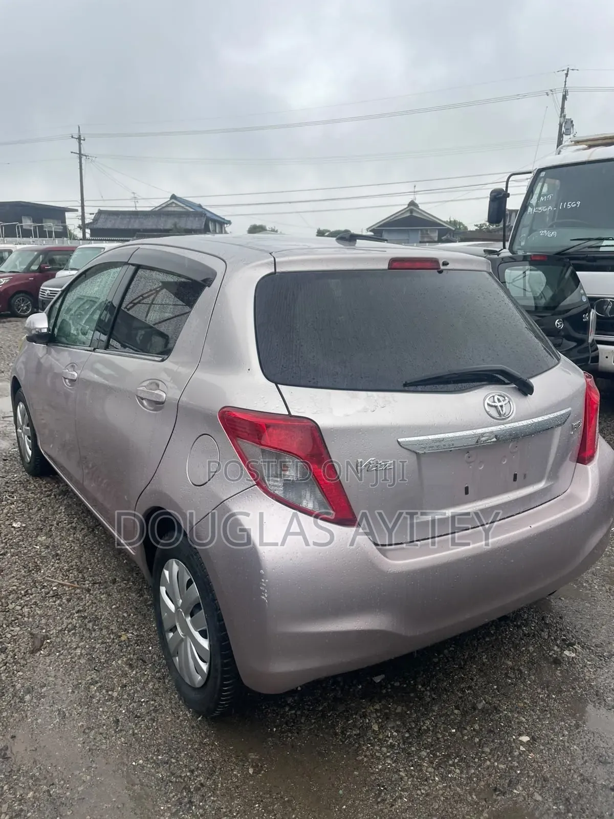 Toyota Vitz 2012 Gray
