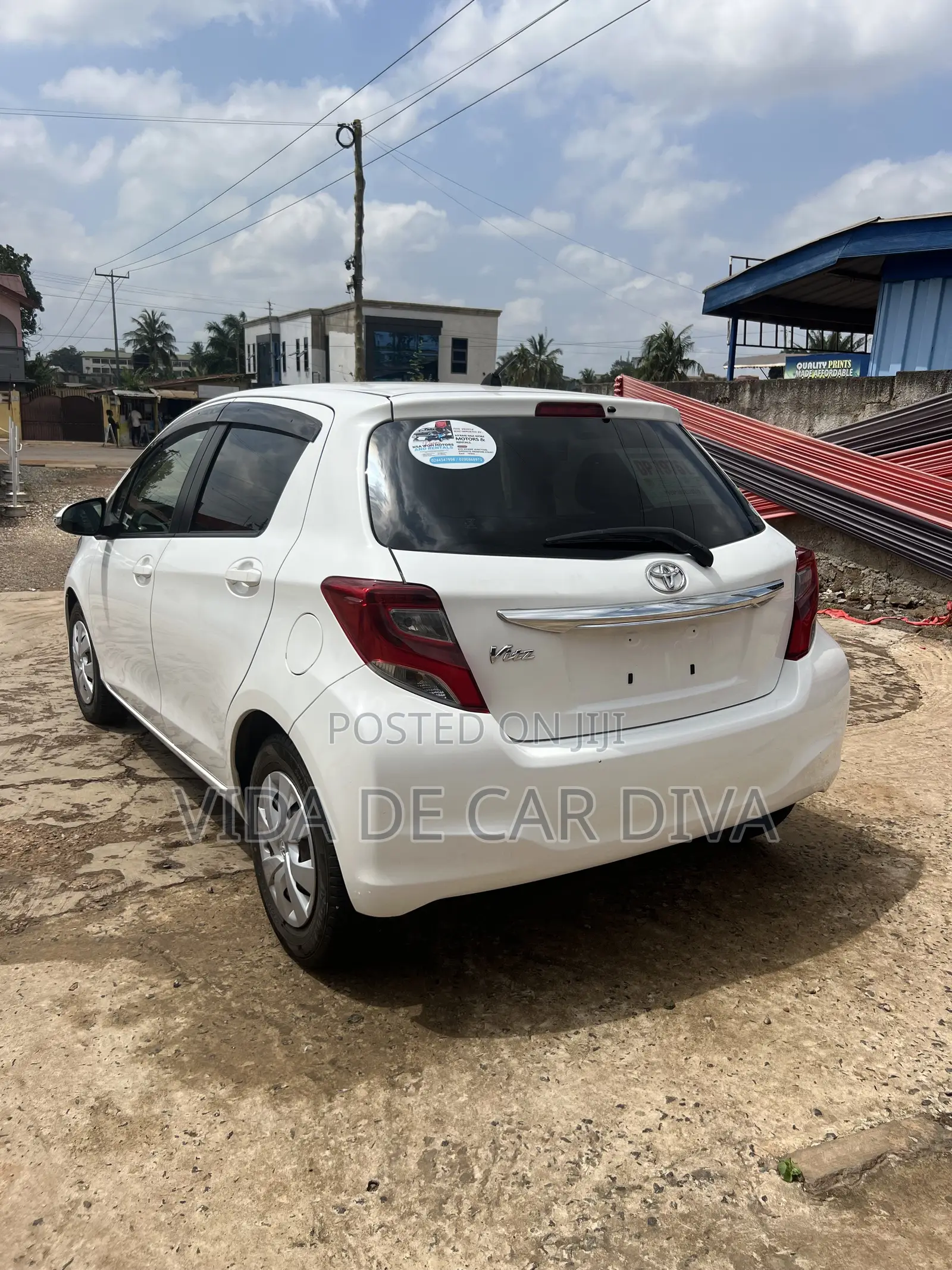 Toyota Vitz 1.3 AWD 5dr 2015 White