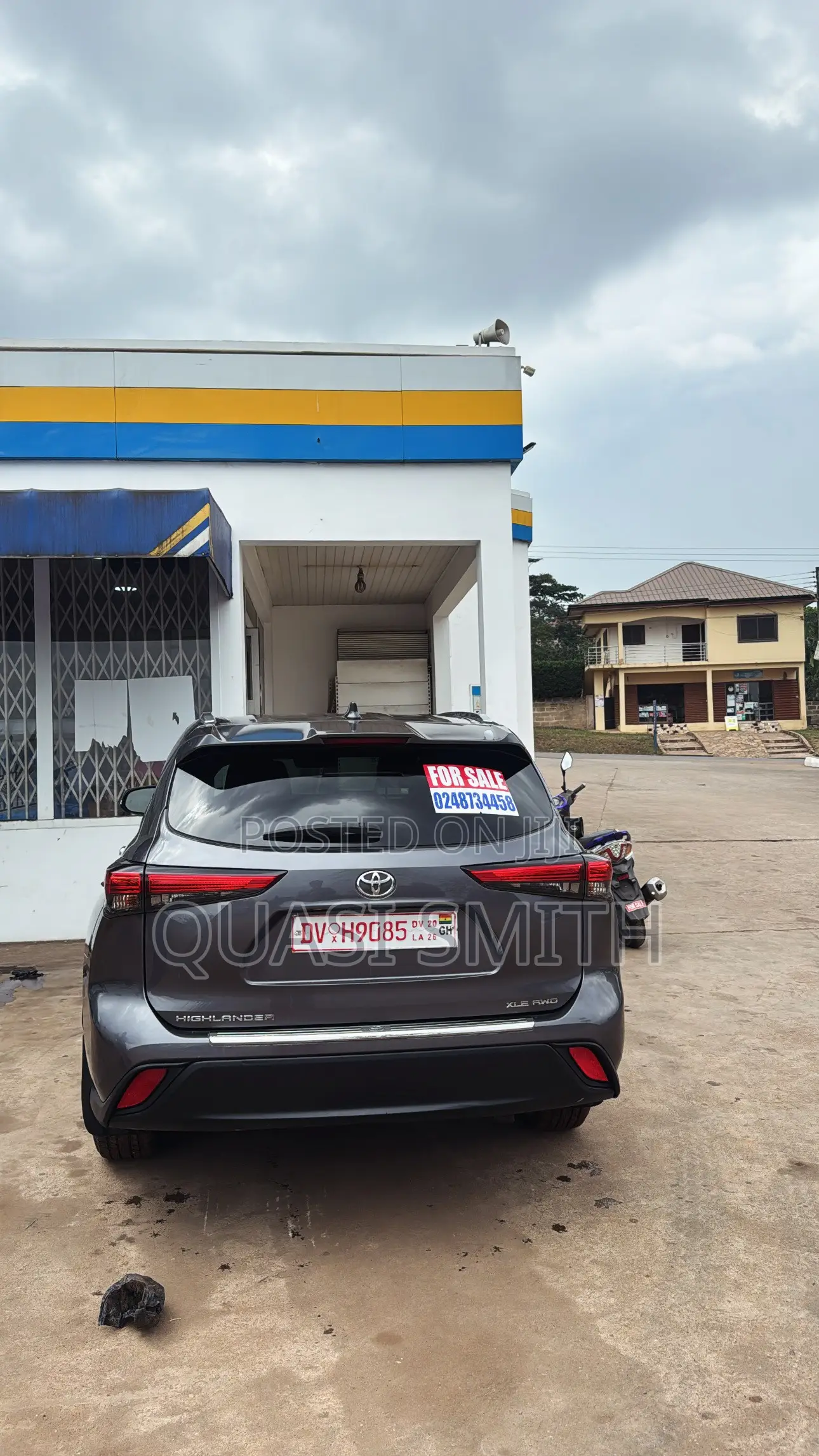 Toyota Highlander XLE 2021 Gray