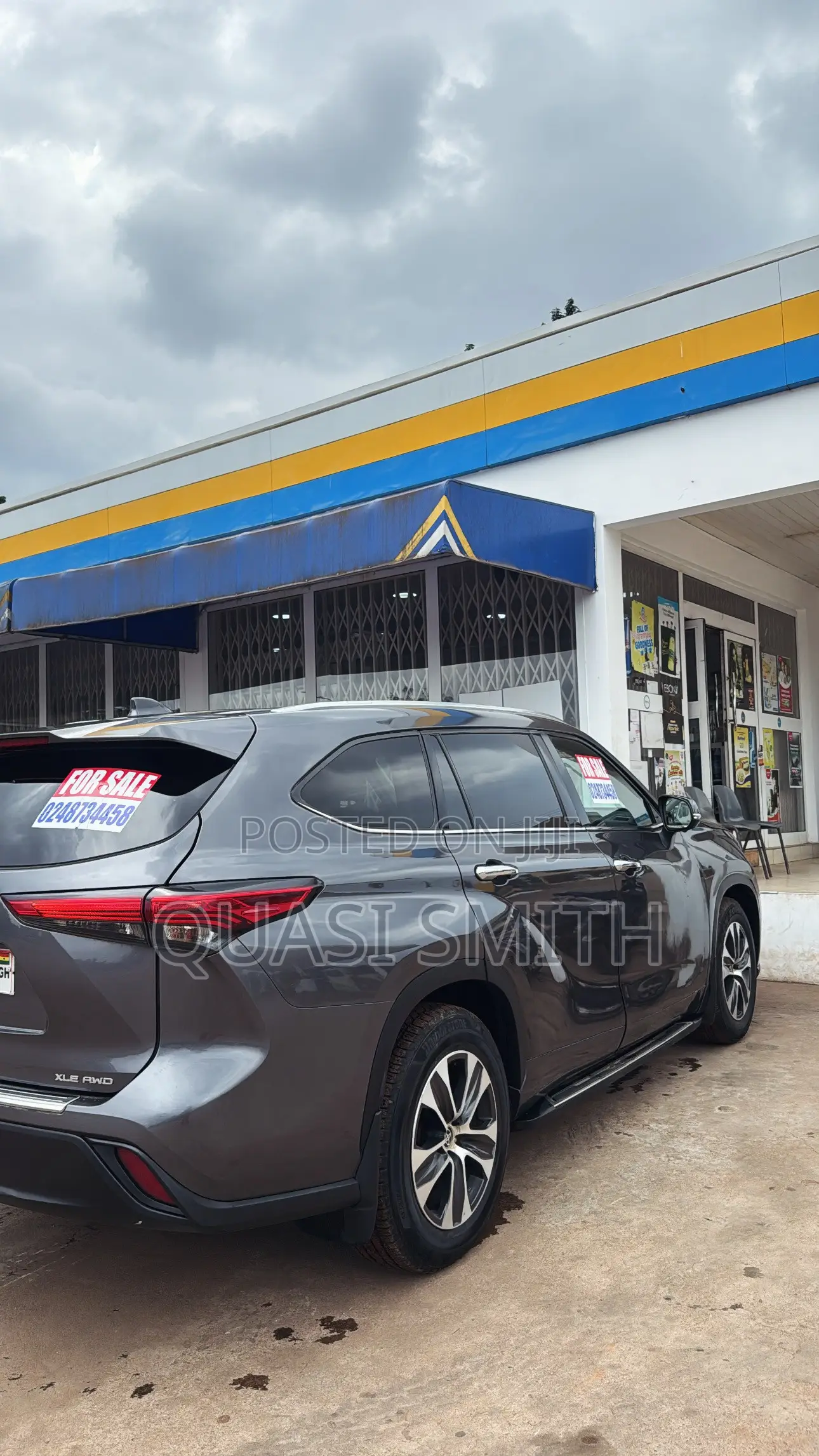 Toyota Highlander XLE 2021 Gray