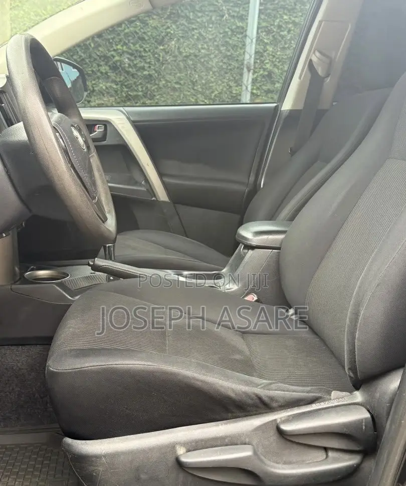 Toyota RAV4 LE AWD (2.5L 4cyl 6A) 2016 Black