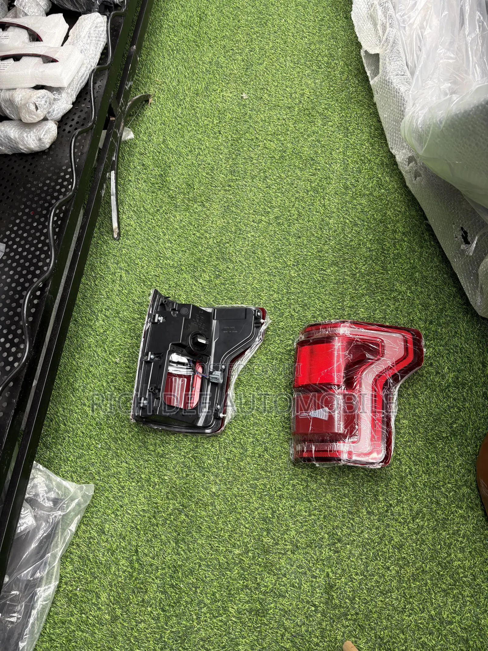 Ford F150 Raptor 2018 Taillight Without Charger