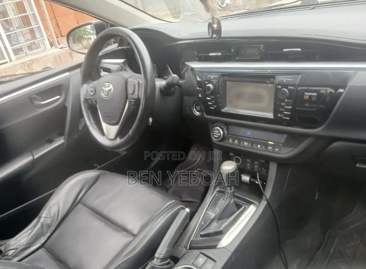 Toyota Corolla S 4dr Sedan (1.8L 4cyl CVT) 2015 Black