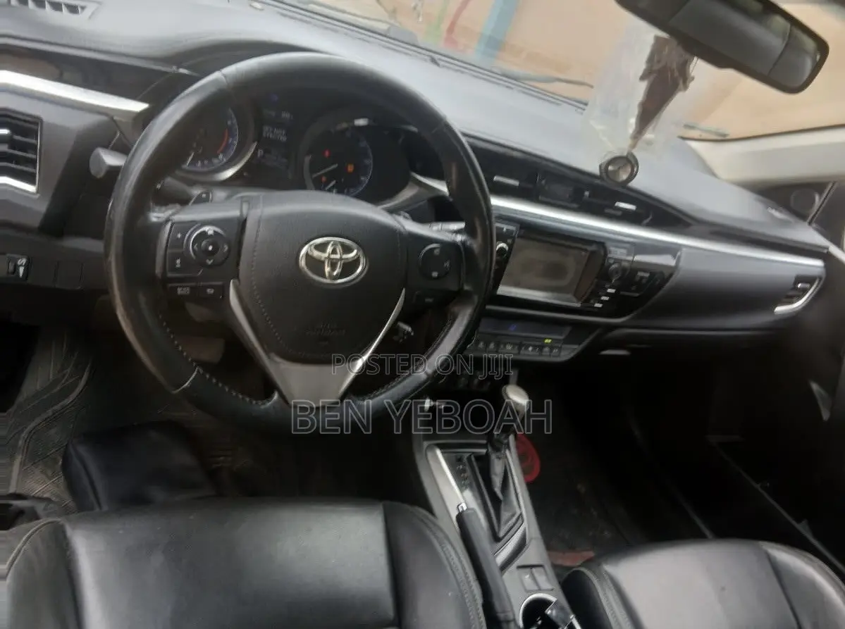 Toyota Corolla S 4dr Sedan (1.8L 4cyl CVT) 2015 Black
