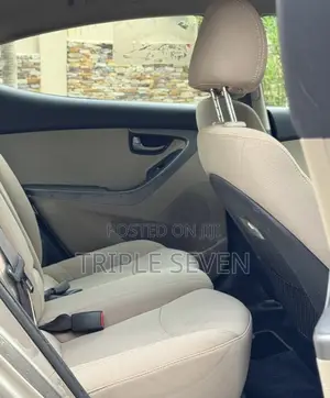 Hyundai Elantra SE 4dr Sedan (1.8L 4cyl 6A) 2015 Brown