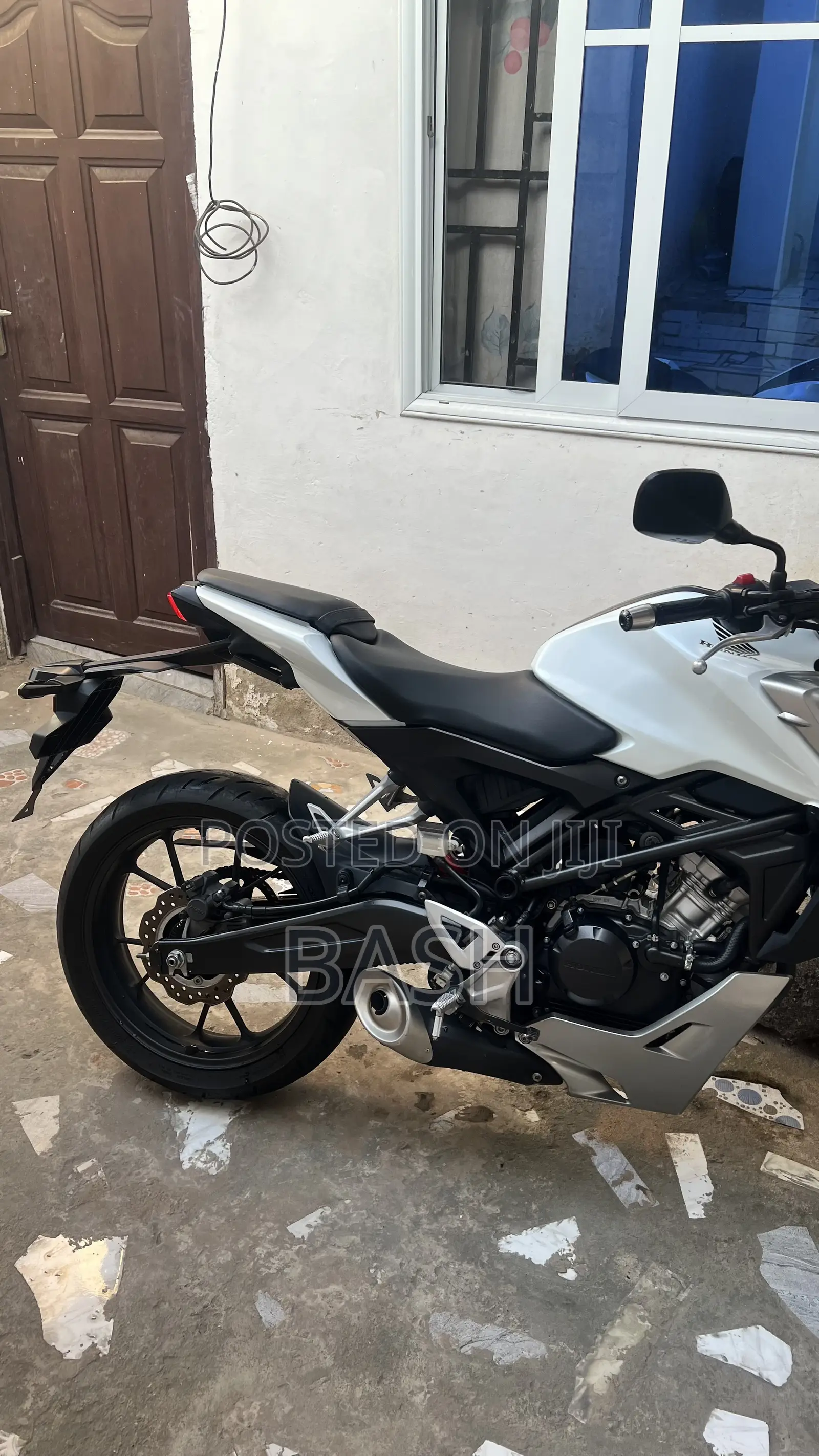 Honda CB 2024 White