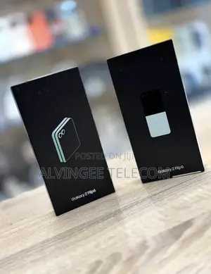New Samsung Galaxy Z Flip 5 256 GB Black