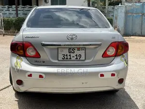 Toyota Corolla LE 4dr Sedan (1.8L 4cyl 4A) 2010 Silver