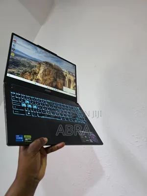 Laptop MSI Cyborg 15 16GB Intel Core i7 SSD 1T
