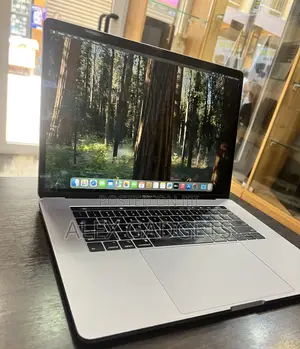 Laptop Apple MacBook Pro 16GB Intel Core i9 SSD 1T