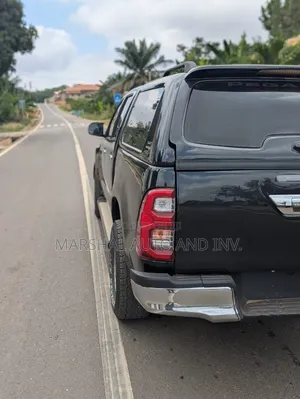 Toyota Hilux SR5 4x4 2013 Black