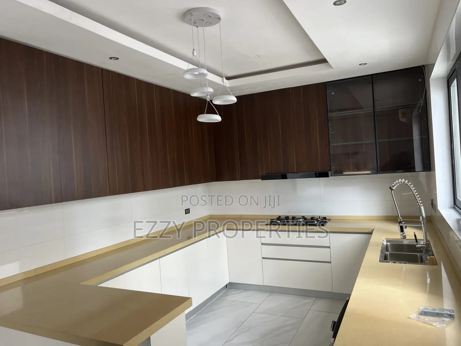 4bdrm Duplex in East Legon for rent