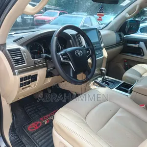 Toyota Land Cruiser 4.5 V8 GXR 2020 Black