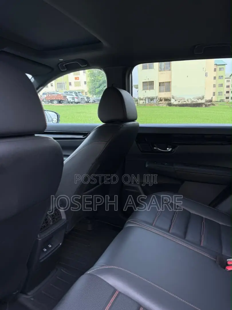 Honda CR-V 2024 White