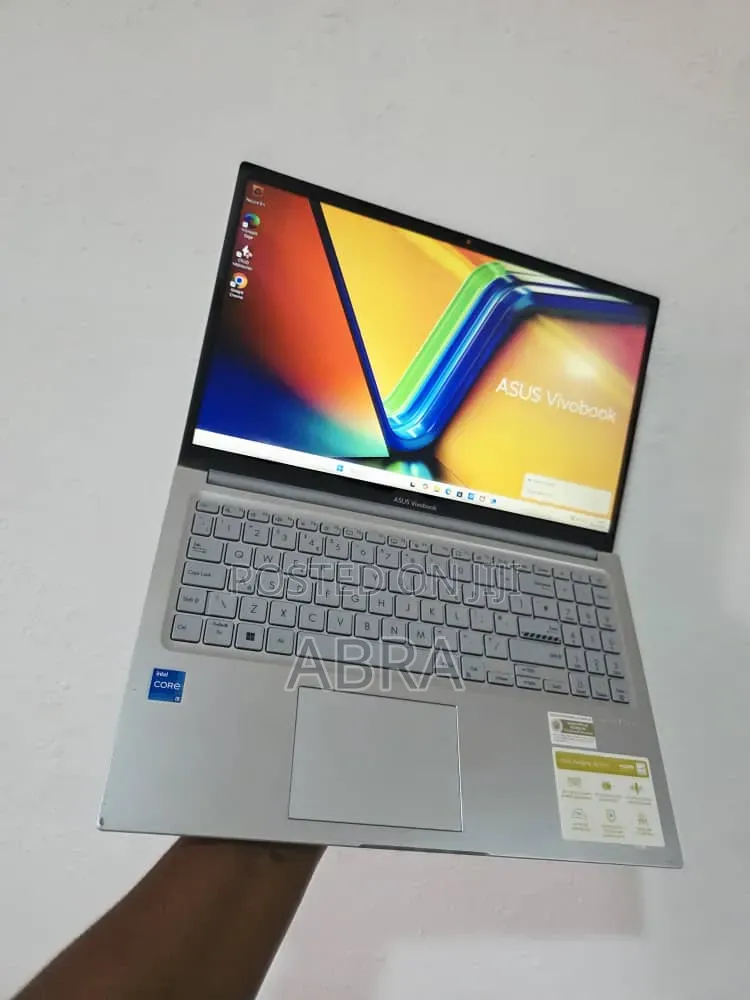 Laptop Asus Vivobook 15 8GB Intel Core i5 SSD 512GB
