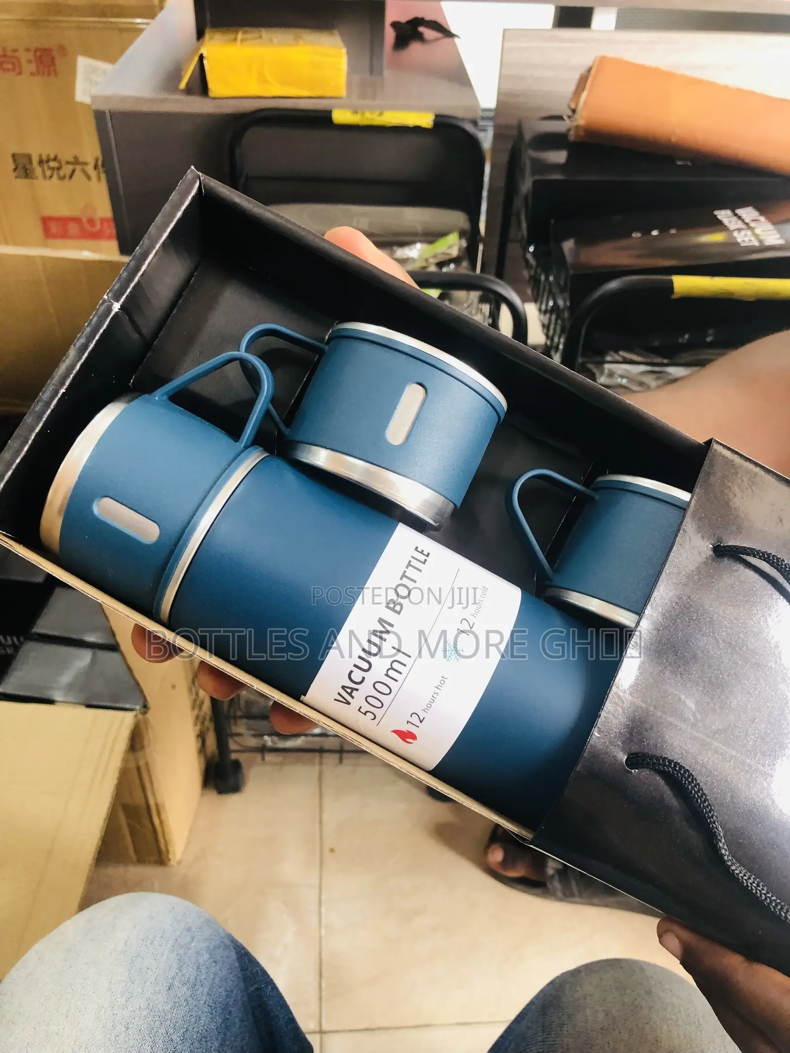 Vacuum Flask Set - 500ml + 2 Cups