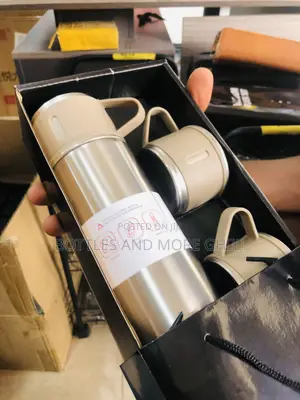 Vacuum Flask Set - 500ml + 2 Cups