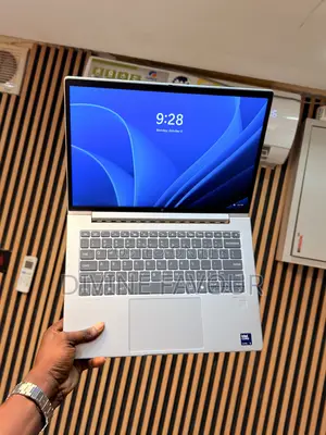 New Laptop HP EliteBook 640 G11 16GB Intel Core Ultra 5 SSD 512GB