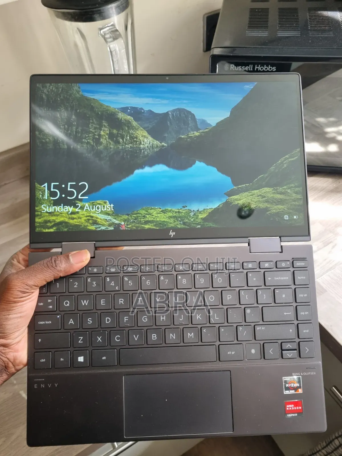 Laptop HP Envy x360 8GB AMD Ryzen 5 SSD 256GB