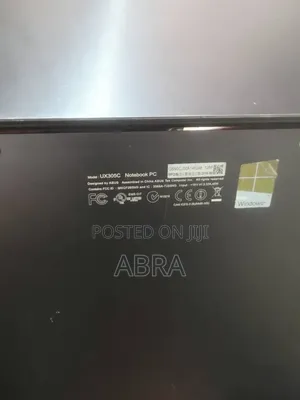 Laptop Asus UX305CA 8GB Intel Core M SSD 256GB
