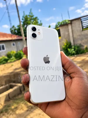 New Apple iPhone 11 64 GB White