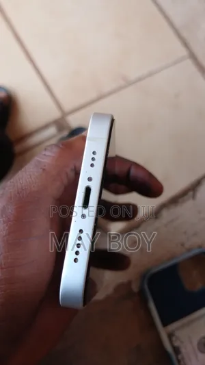 Apple iPhone 13 128 GB White