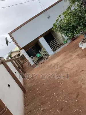 3bdrm Block of Flats in Gprtu, Gomoa East for sale