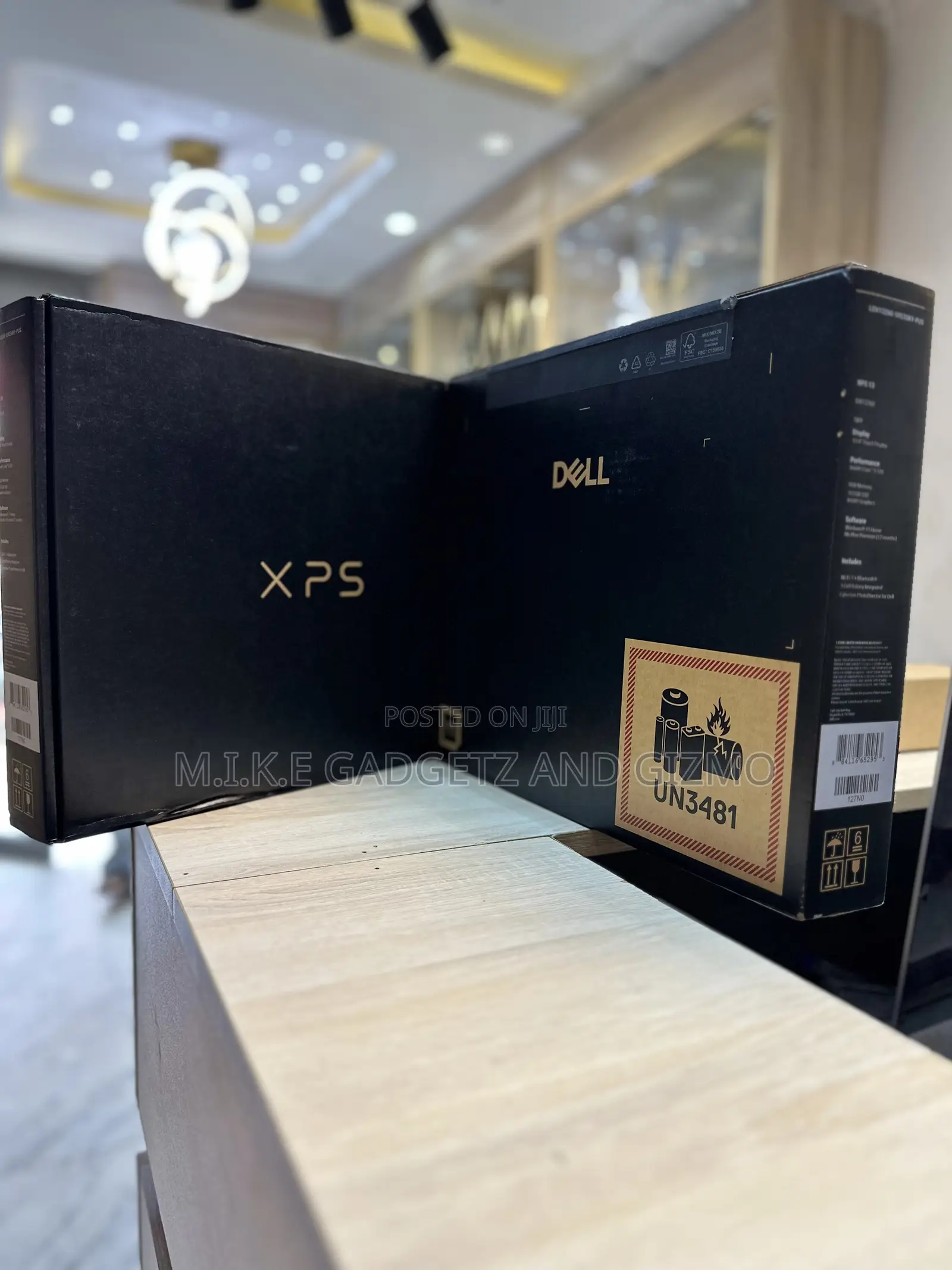 New Laptop Dell XPS 13 8GB Intel Core 5 SSD 512GB