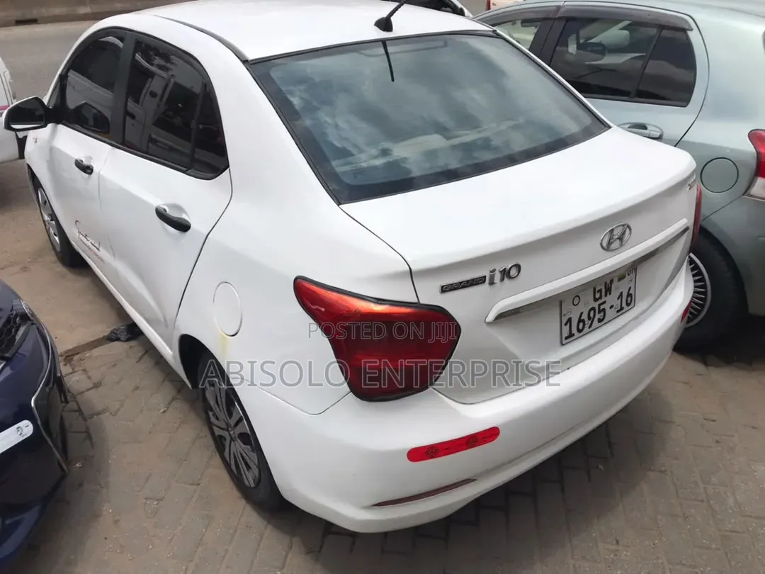 Hyundai Xcent 2015 White
