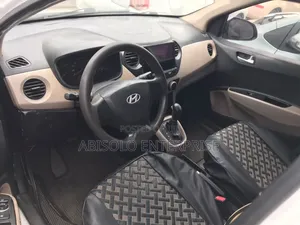 Hyundai Xcent 2015 White