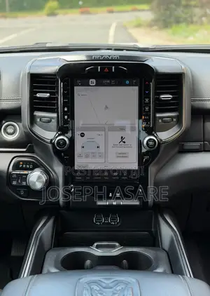 RAM 1500 2024 Gray