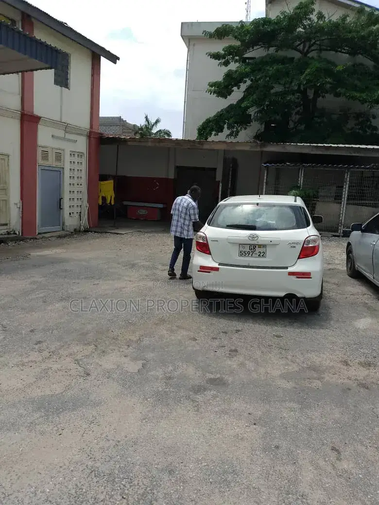 A 3.5 Plots of Property for Sale at Operaa Melcom Accra Central.