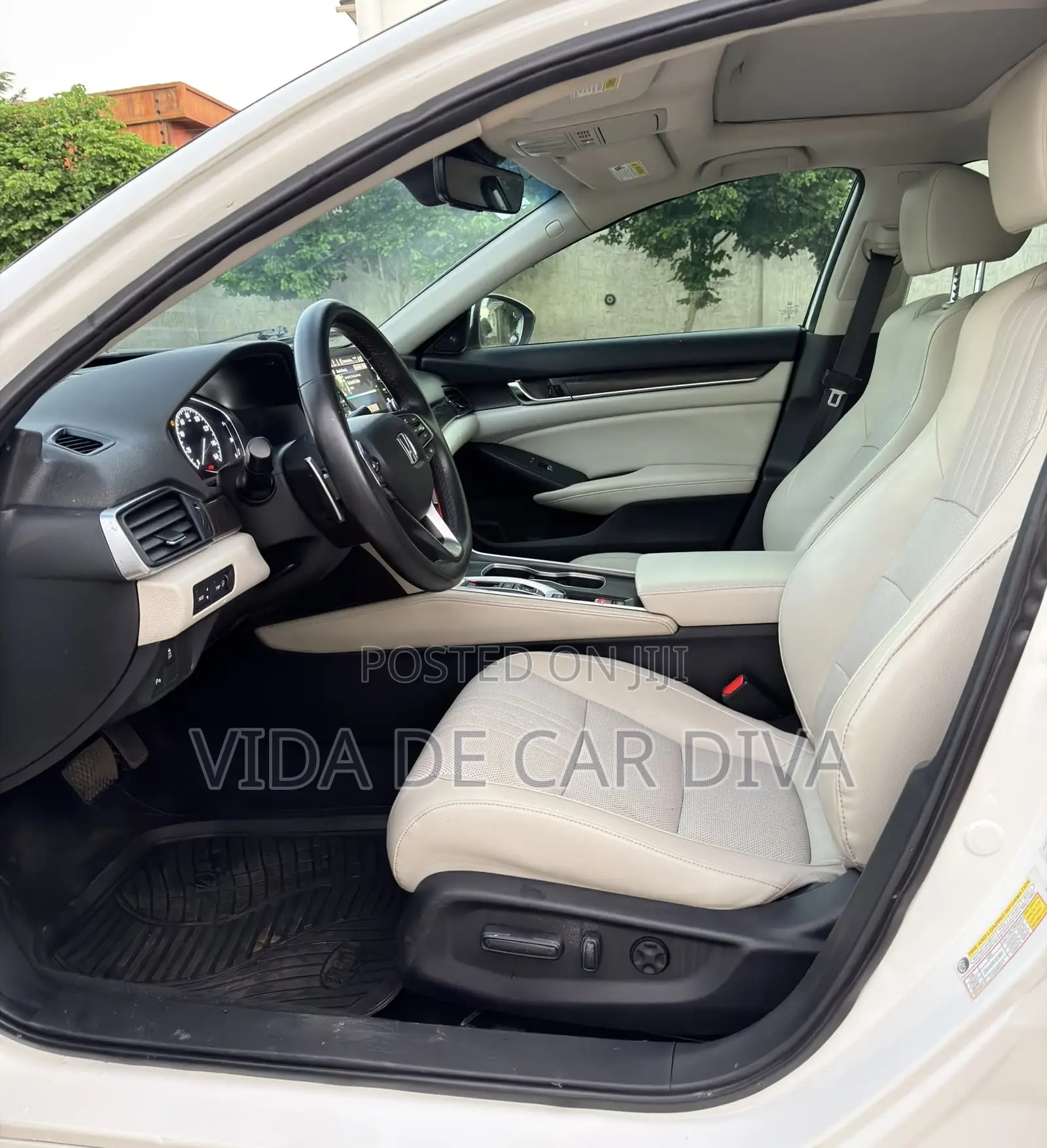 Honda Accord Touring 2.0T 2018 White