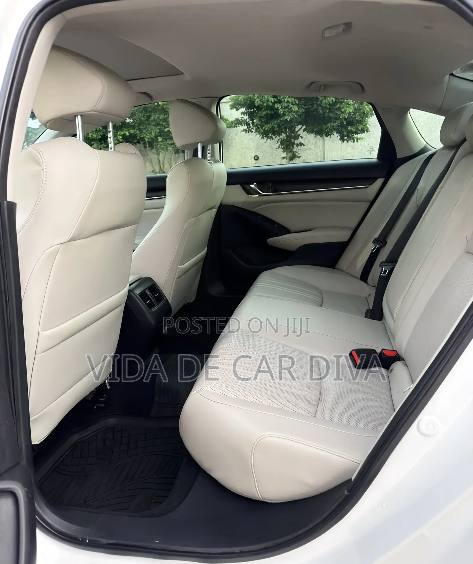 Honda Accord Touring 2.0T 2018 White