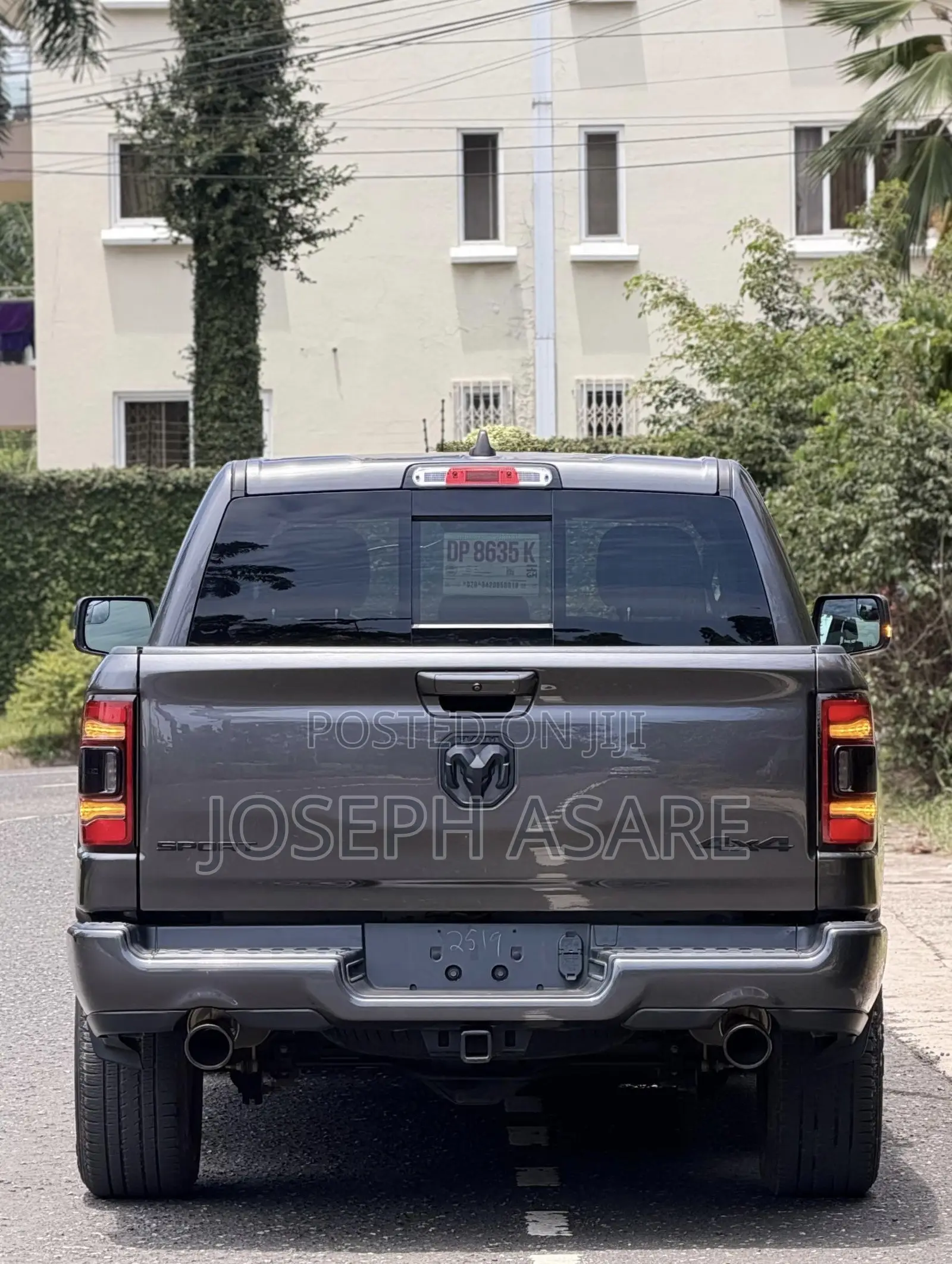 RAM 1500 2024 Gray