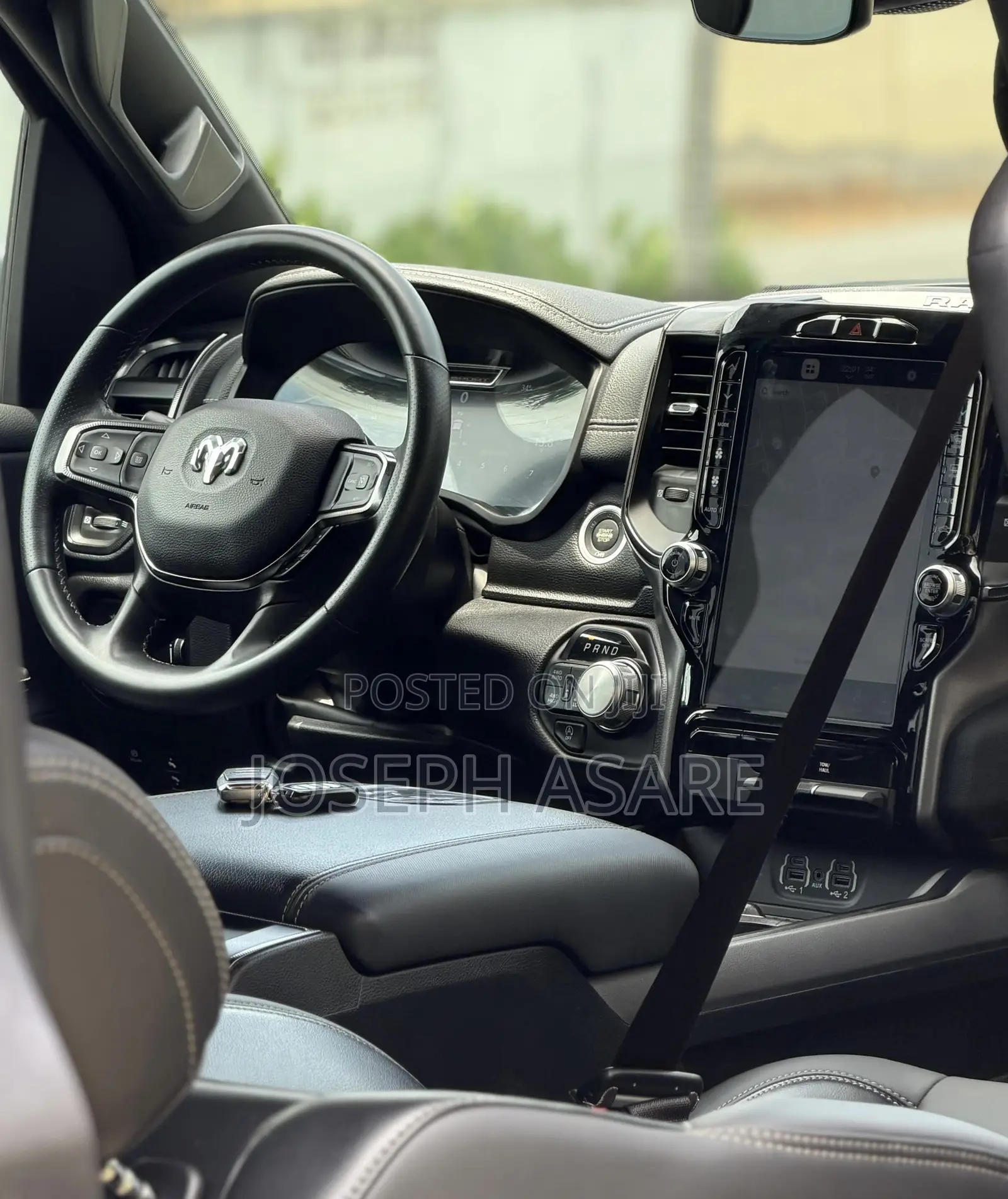 RAM 1500 2024 Gray