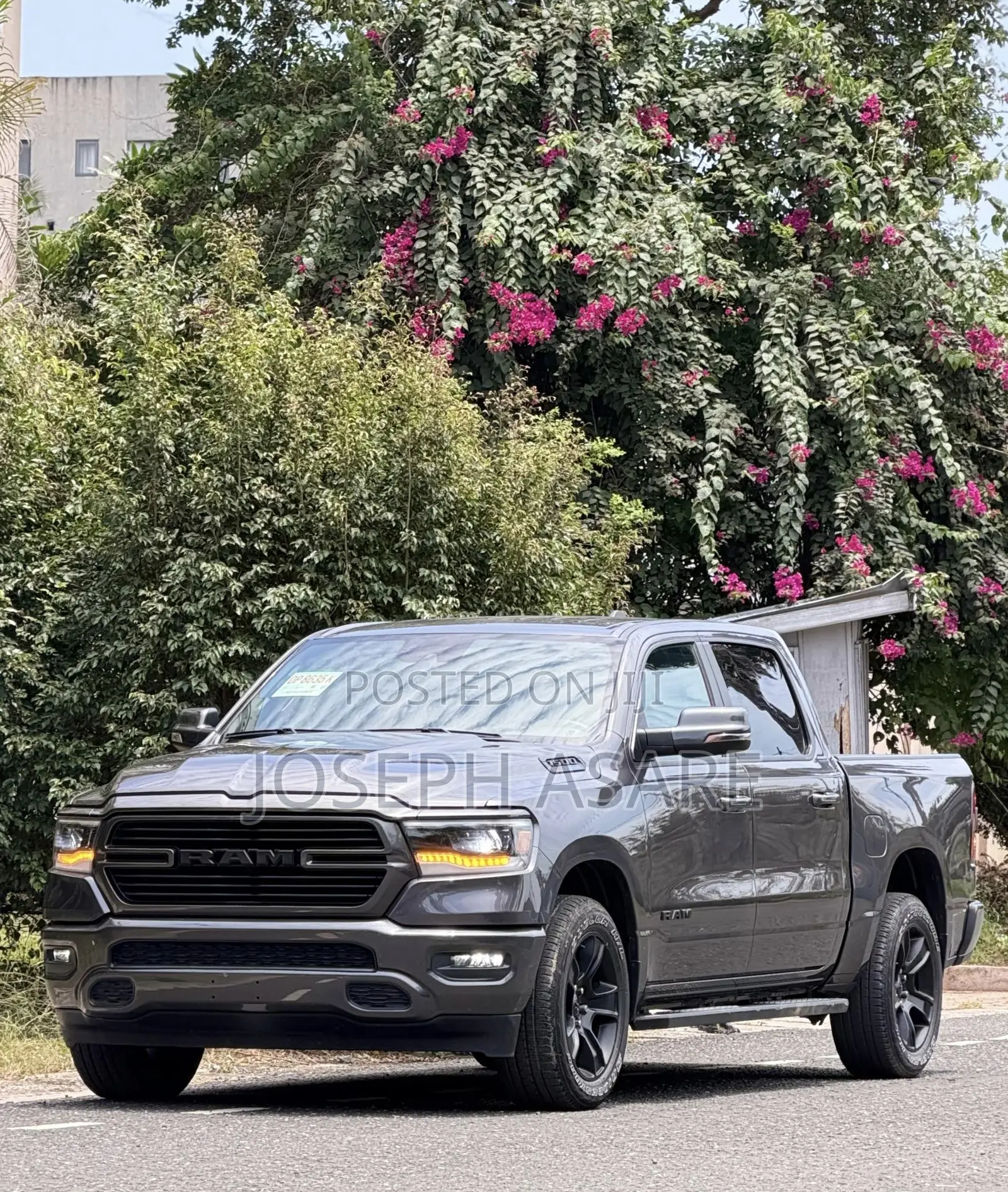 RAM 1500 2024 Gray