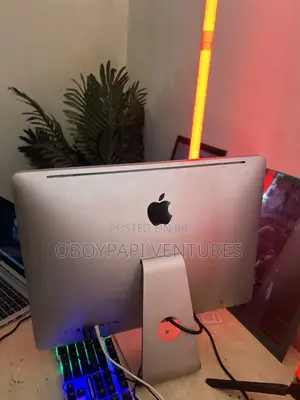 Desktop Computer Apple iMac 4GB Intel Core i5 HDD 500GB