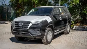 New Toyota Fortuner 2025 Black
